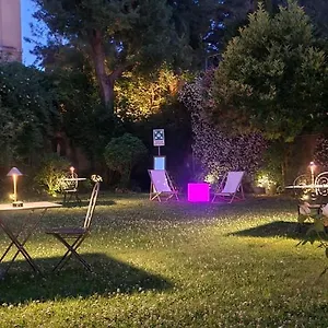Oda ve Kahvaltı Riari Garden