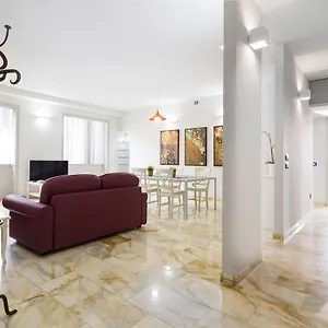 Primopiano - Rg12 Apartment